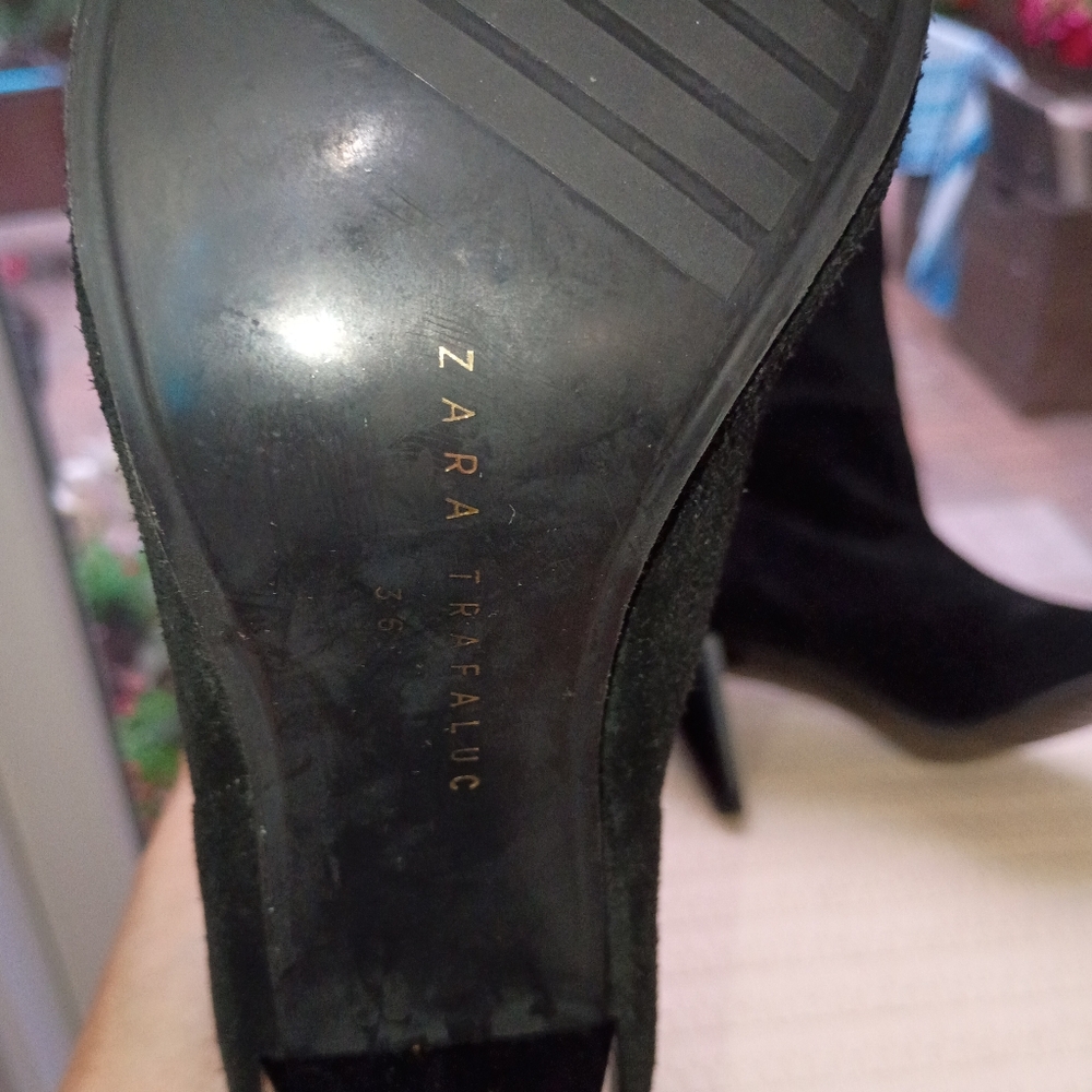 NWT.Zara black suedeleathet boots Cone Heel .Size5 - Picture 5 of 7